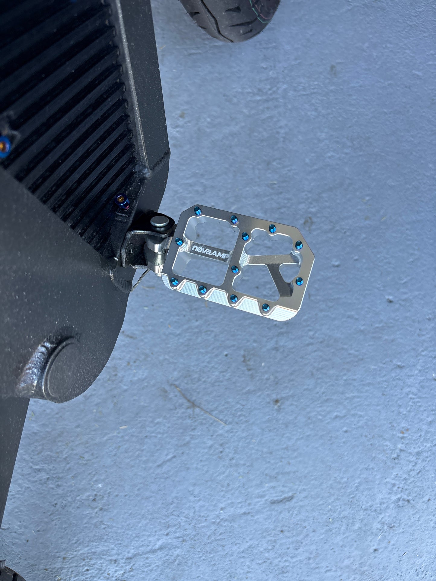 Upgraded tuttio pegs (silver,black)